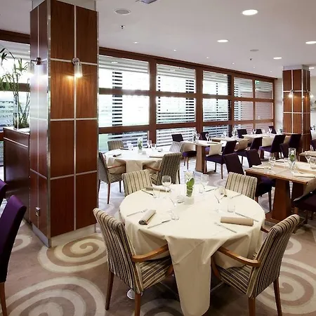 Nh Luxembourg Airport 4*