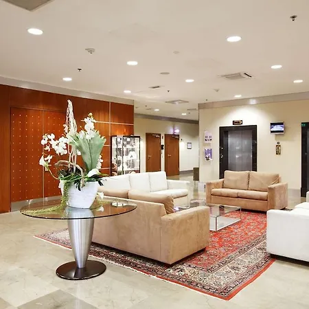 Nh Luxembourg Airport Hotel 4*