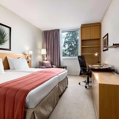 Nh Luxembourg Airport Niederanven