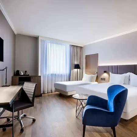 Hotel Nh Luxembourg Airport 4*