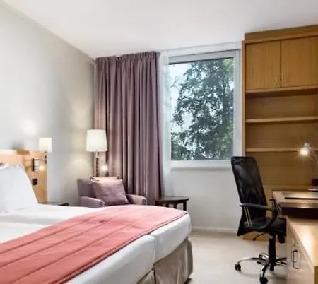 Nh Luxembourg Airport Hotel