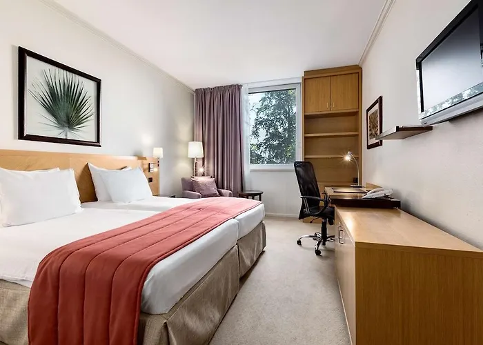 Nh Luxembourg Airport Niederanven