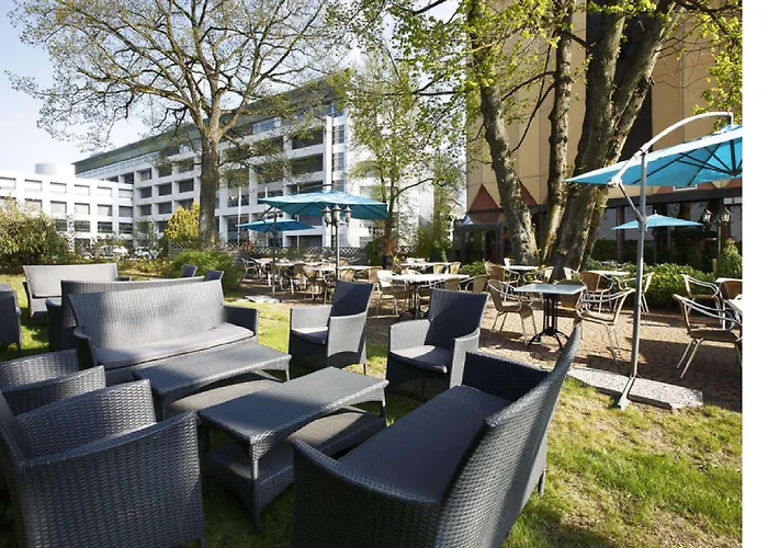 Hotel Nh Luxembourg Airport 4*