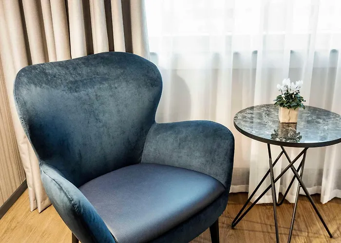 Nh Luxembourg Airport