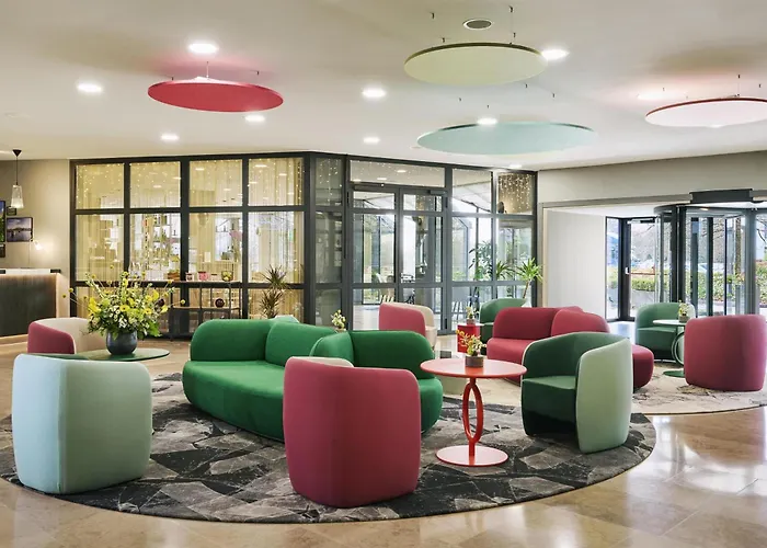 Hotel Nh Luxembourg Airport 4*