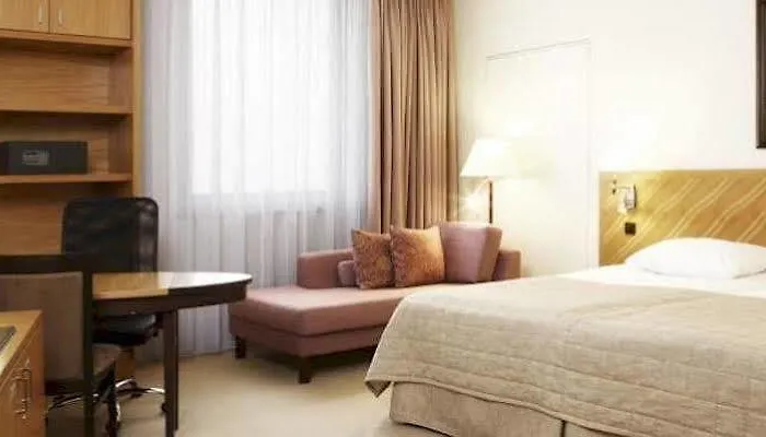 Hotel Nh Luxembourg Airport Niederanven