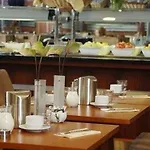 Hotel Nh Luxembourg Airport 4*