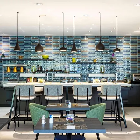 ホテル Nh Luxembourg Airport 4*