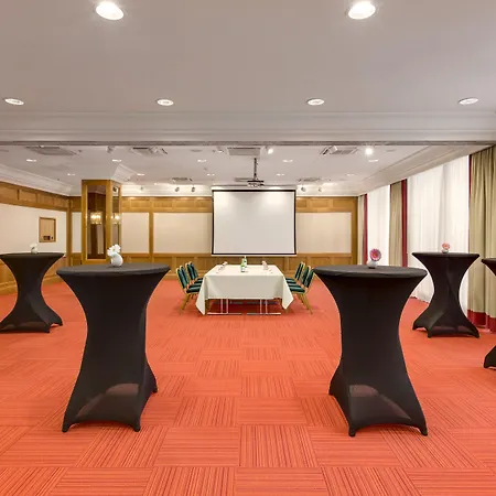 Hotel Nh Luxembourg Airport Niederanven