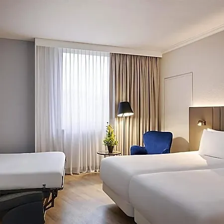 Nh Luxembourg Airport 4*