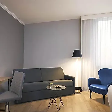 Hotel Nh Luxembourg Airport 4*