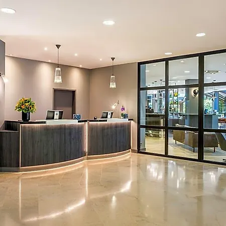 Hotel Nh Luxembourg Airport 4*