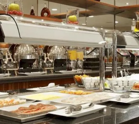 Szálloda Nh Luxembourg Airport 4*