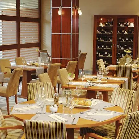 Nh Luxembourg Airport 4* Niederanven