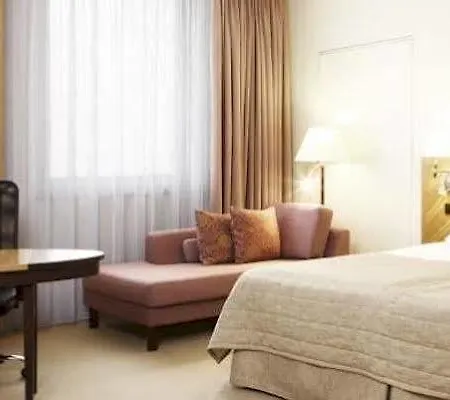 Hotel Nh Luxembourg Airport Niederanven