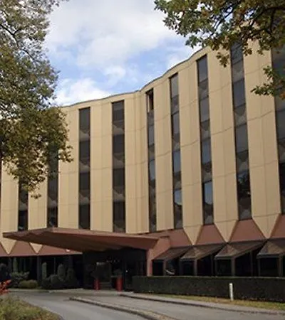 Nh Luxembourg Airport